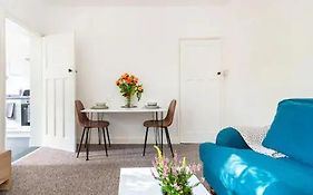 Garden Flat In Central Location
